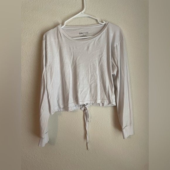 On Fire Women's White Long Sleeve Tee with open back size L - Picture 3 of 3
